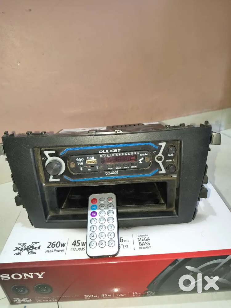 Car tip on speaker Deni