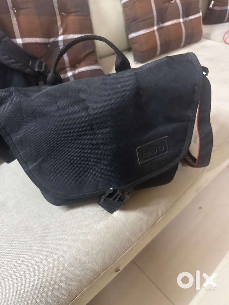 Dslr camera canon eos 1300D