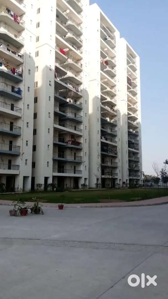 2bhk for rent on Delhi mathura road Advitya homes sec 143 faridabad