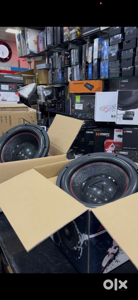 Aura 600 Rms woofer 3 months old in warranty