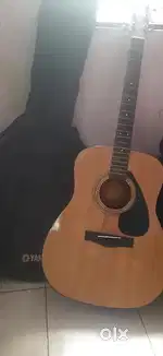 Selling likely brand new Yamaha F310 P model accoustic  with Cover