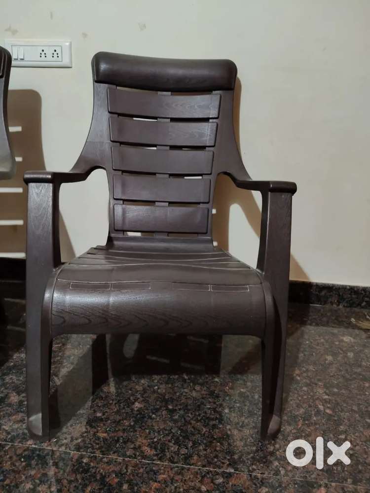 Neelkamal Leisure plastic Chair