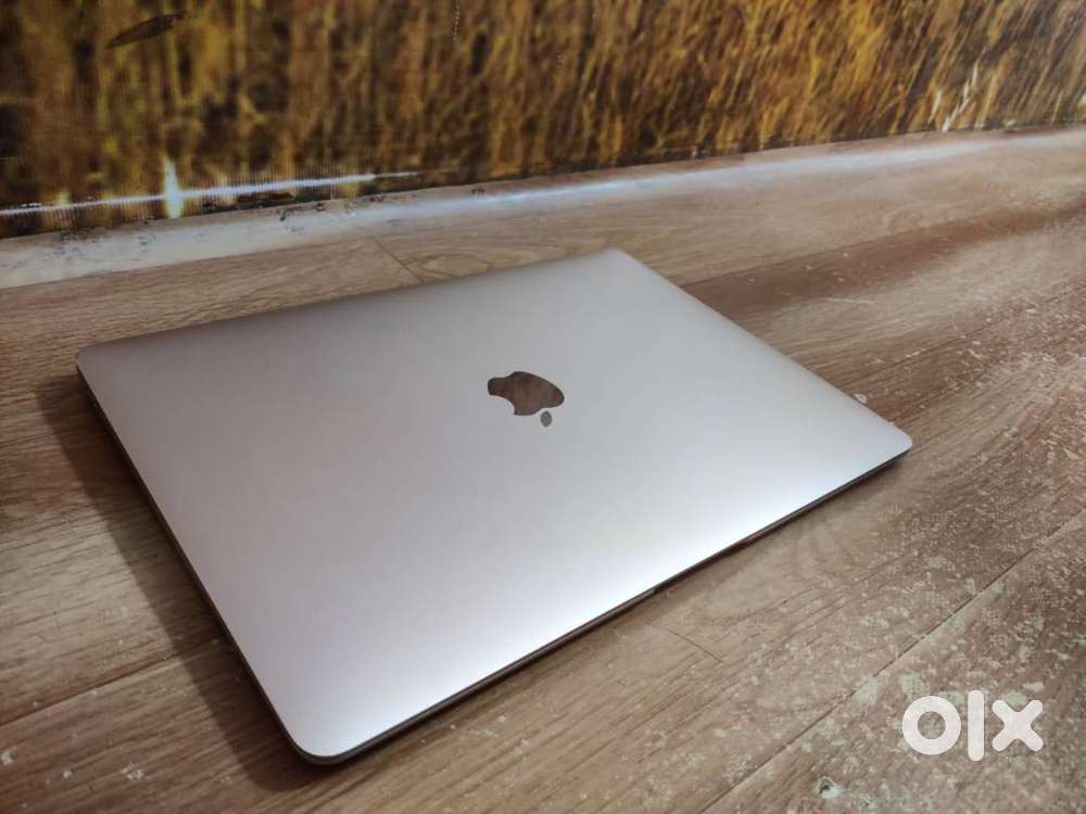 MacBook Air - A2337 M1 Chip Processor  8GB Ram 256GB SSD