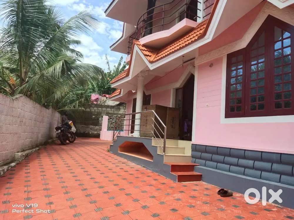 10 Cent House for Sale on Doctors Road, Neyyatinkara – TB Junction