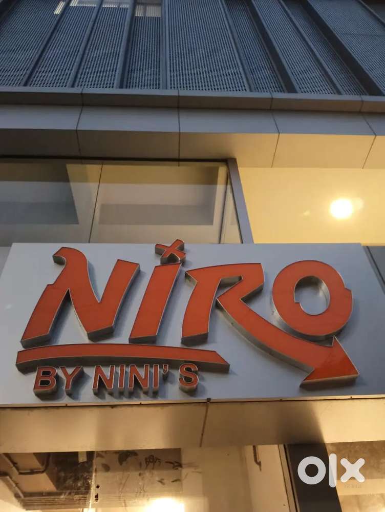 Need Service Staff 2 , mori-HK staff 2