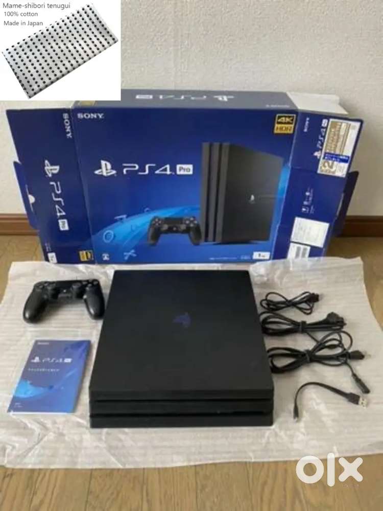 Sony PlayStation 4 Pro 1TB Black (CUH7200BB01) In Box Japan ver