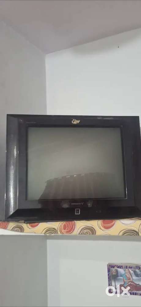 Videocon tv and center box only ₹1800