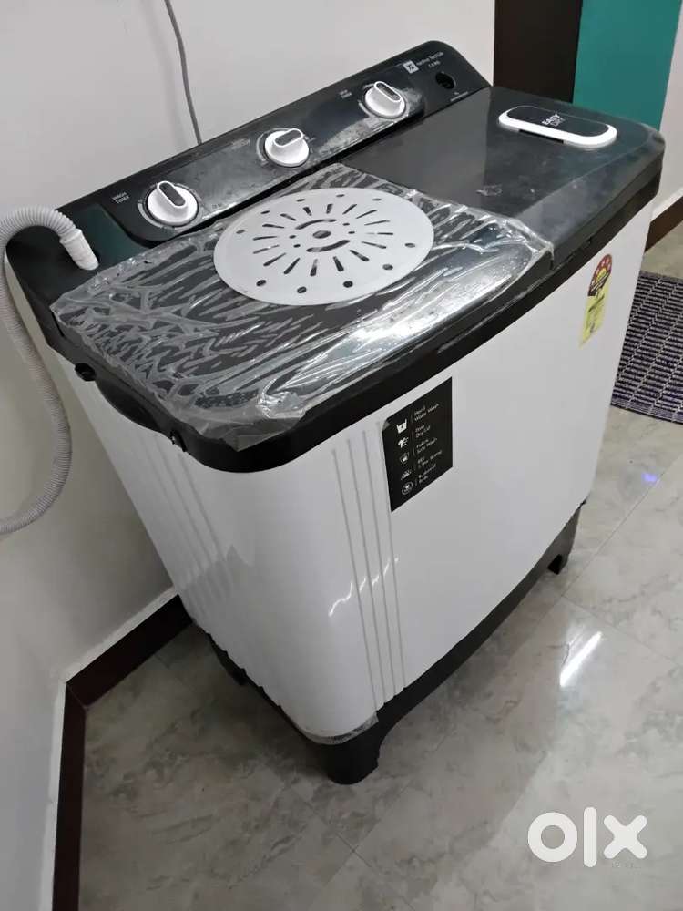 Realme TechLife 7kg semi automatic washing machine