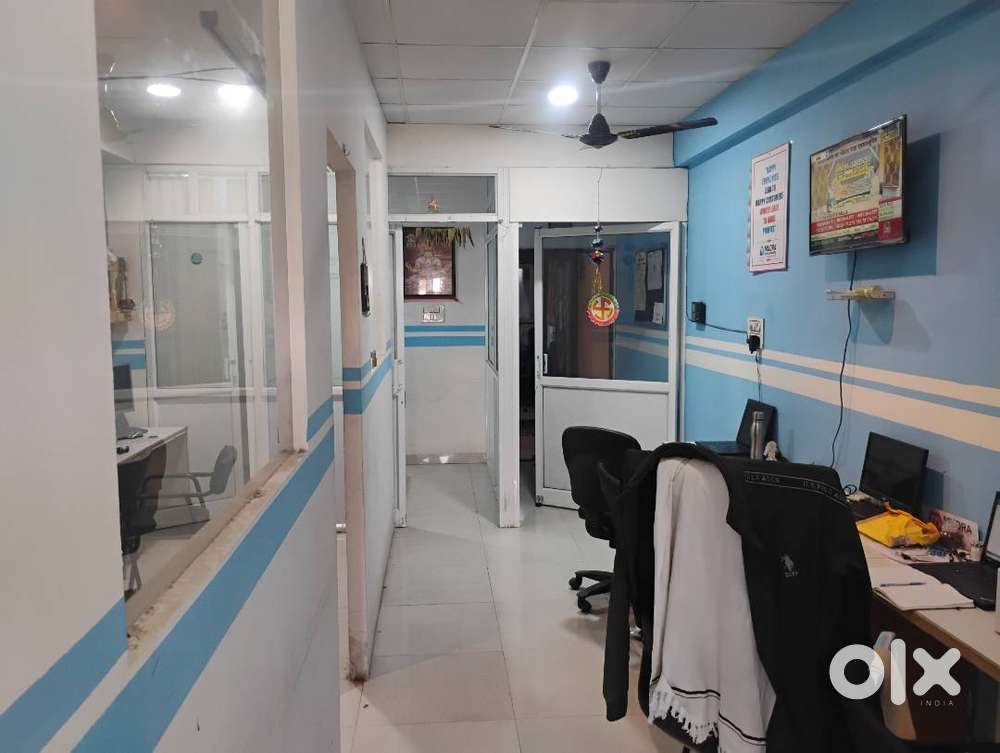 Lowest Price office space at new palasiya location