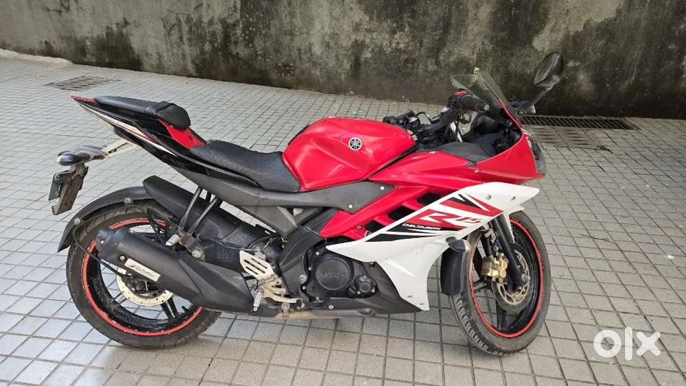Yamaha R15 v2 50km/ltr average in city