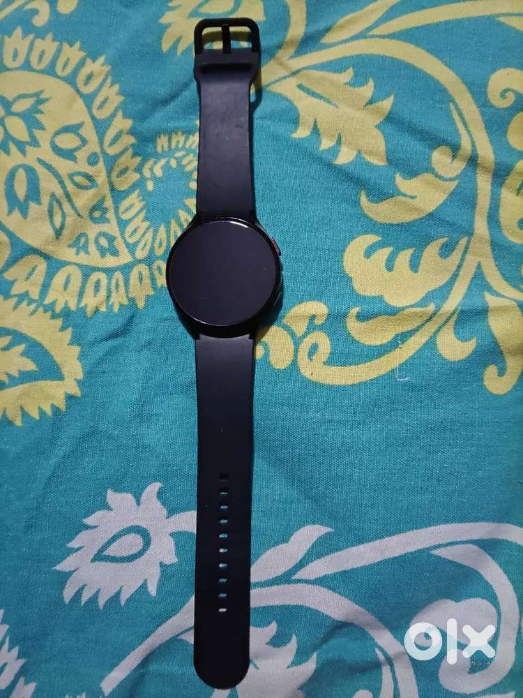 Galaxy Watch 4 with e sim support