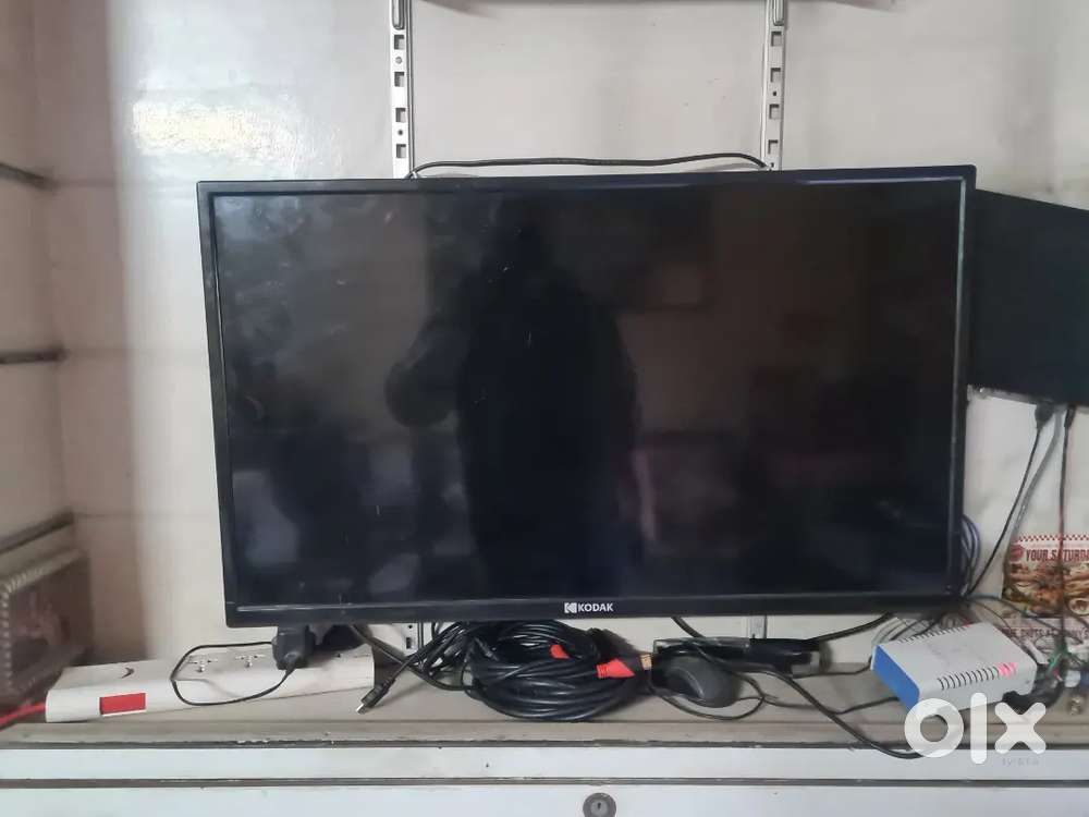 32 inch TV for sale