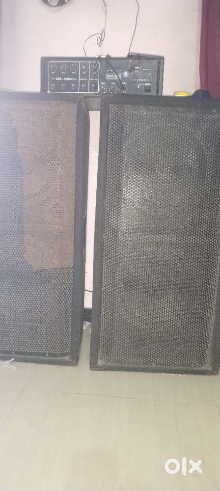 Amplifier DJ speaker meed