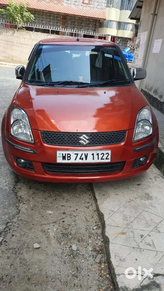 Maruti Suzuki Swift Vxi  2011