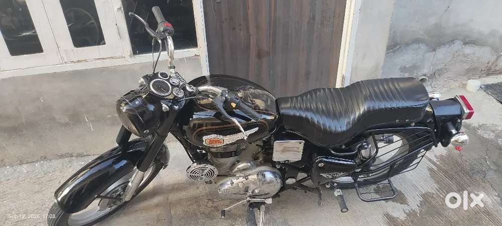 Bullet 2016 HR number ek dam saaf bike 1st owner time pass wale masge