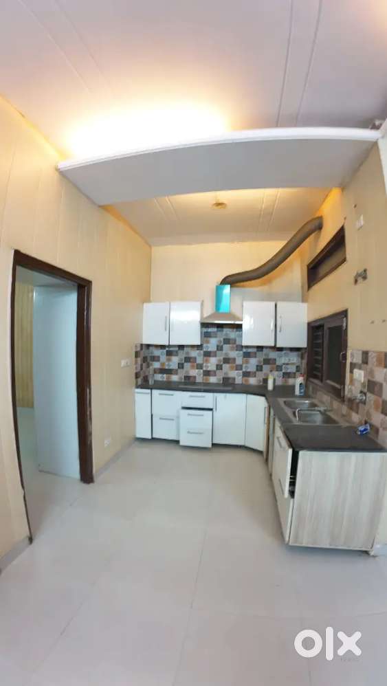 150 Gaj (Ground Floor) 3BHK Flat for Sale
