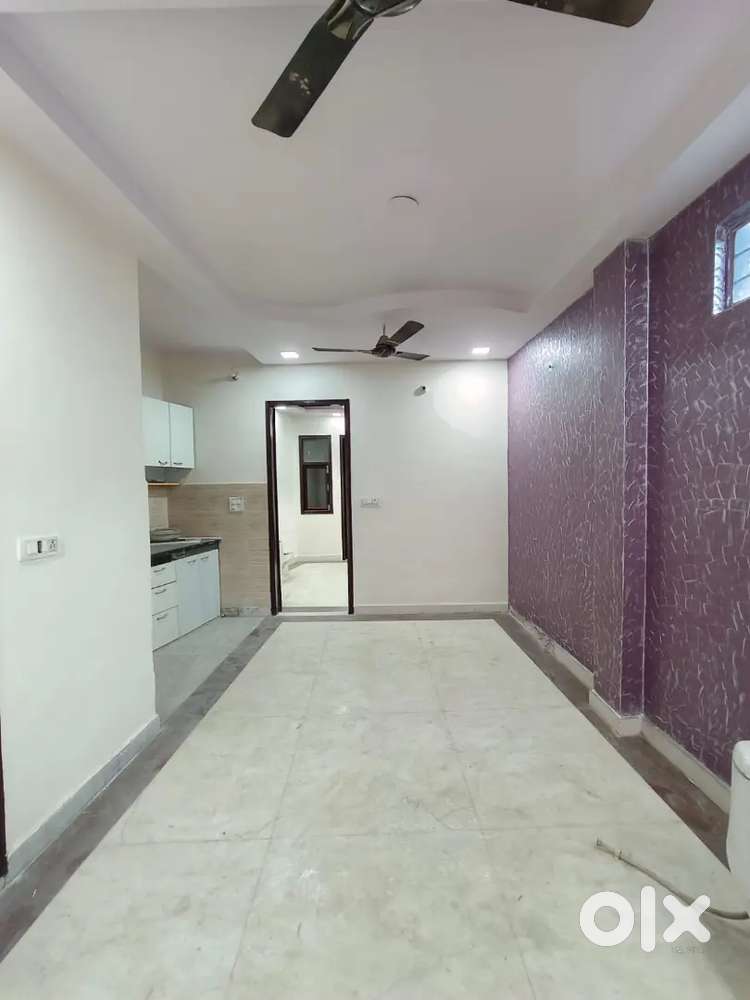 2bhk flat govindpuri