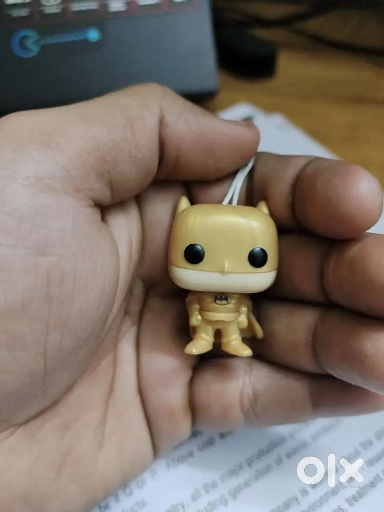 Golden Batman Kinder Joy