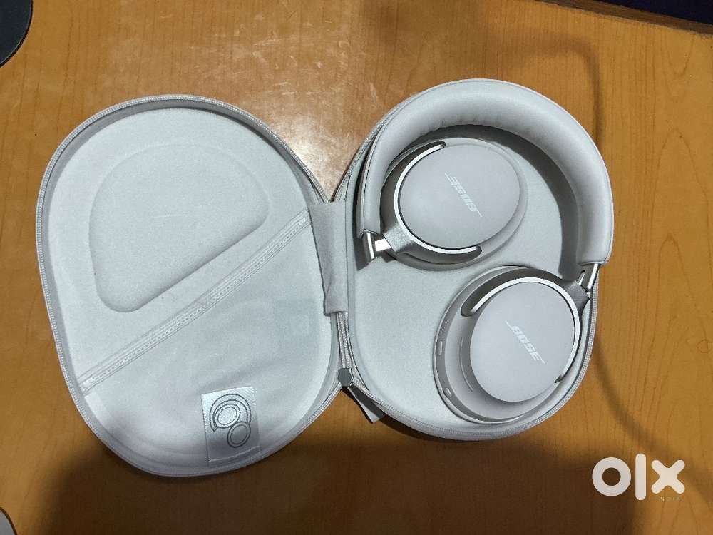 Bose QuiteComfort Ultra Headphones - Perfect Condition