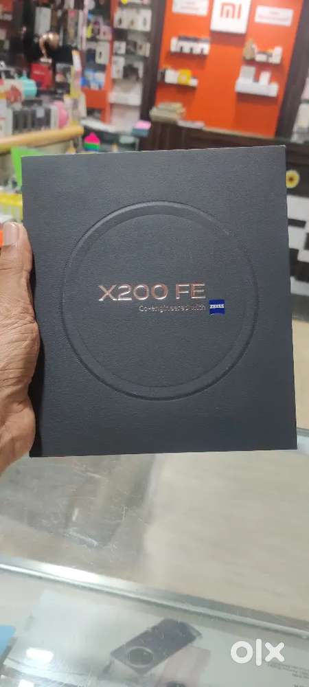 Vivo X200FE finance available