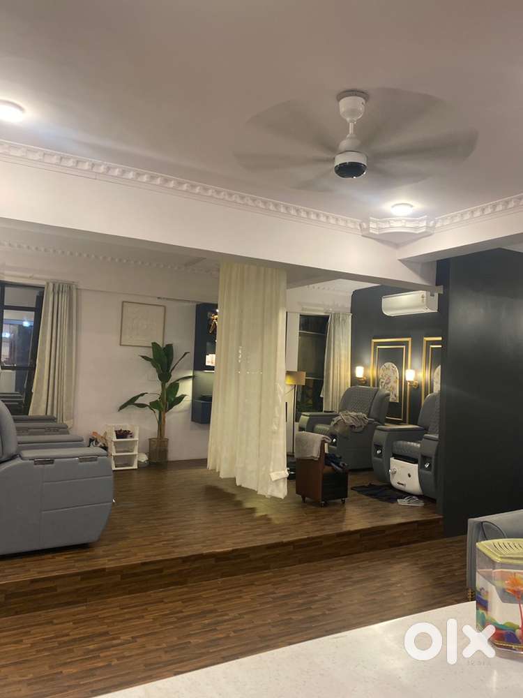 Male House + Toilet Cleaning Staff reuired for a salon