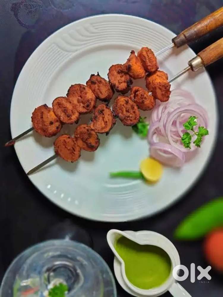 Tandoor or momos wale chef ki need hai