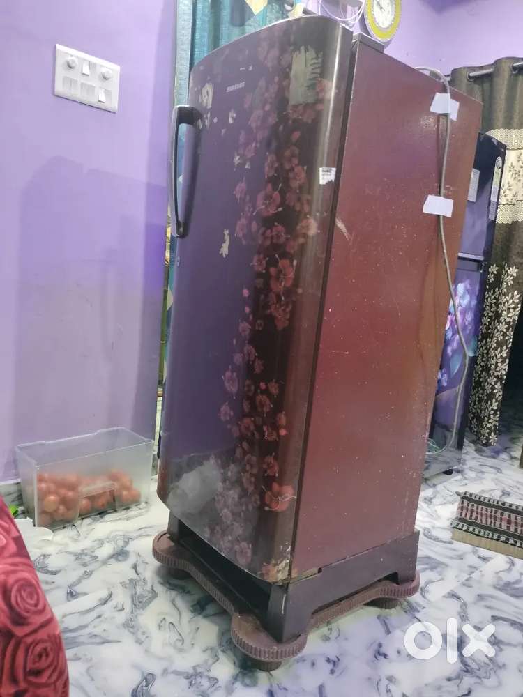 Refrigerator for sale at new hafeezpet Kondapur