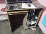 Computer table