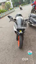 Excellent Condition KTM RC White 200