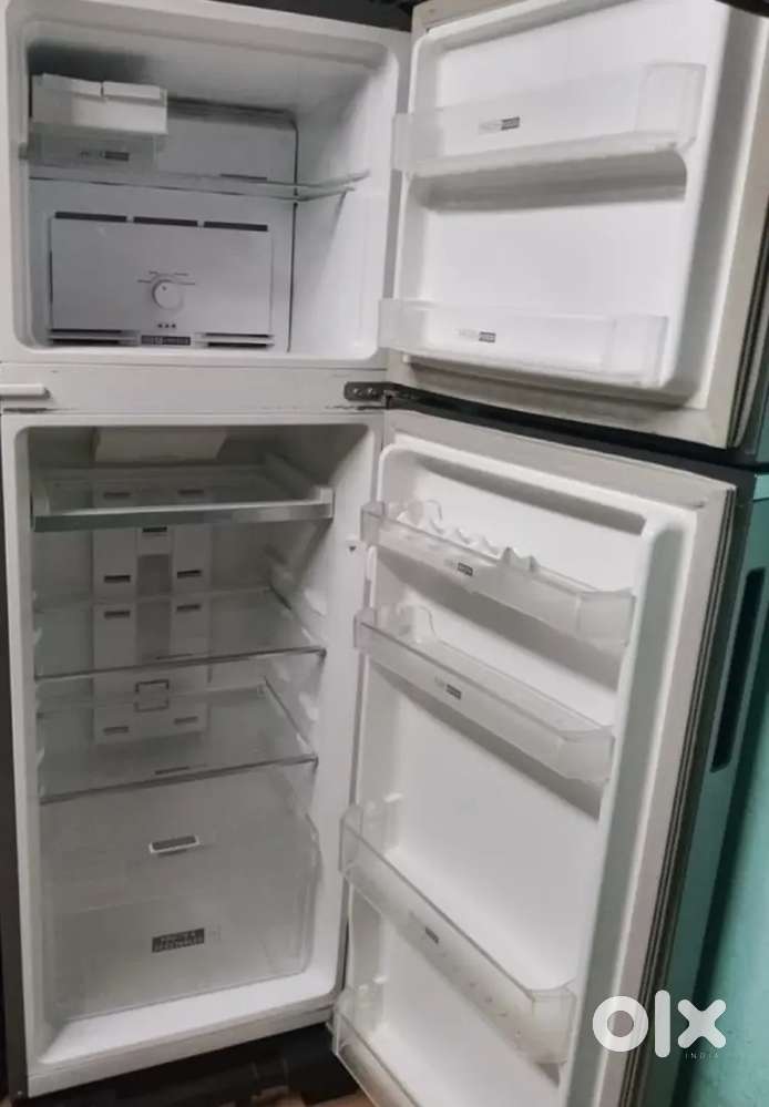 Whirlpool fridge double door 235 litre