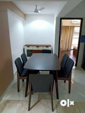 ROOMS MATES AVAILABLE IN 2BHK LAVISH FLAT BACHELORS PRIME LOCALITY IN