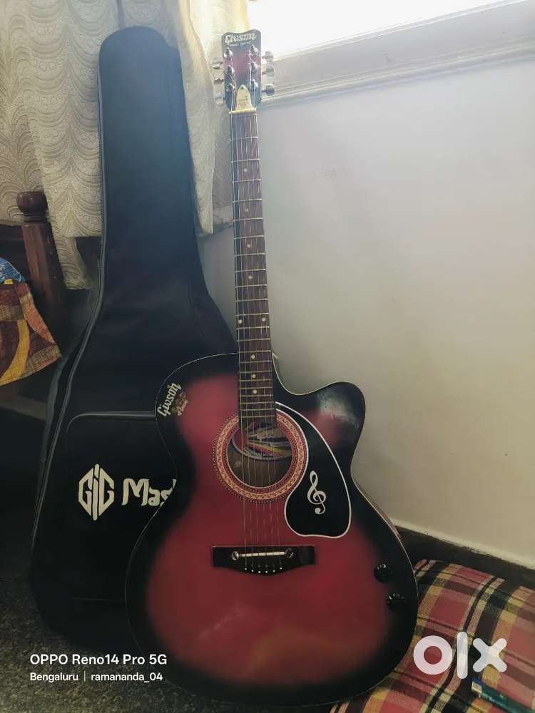 Rarely used Givson venus special Acoustic Guitar - Excellent Condition