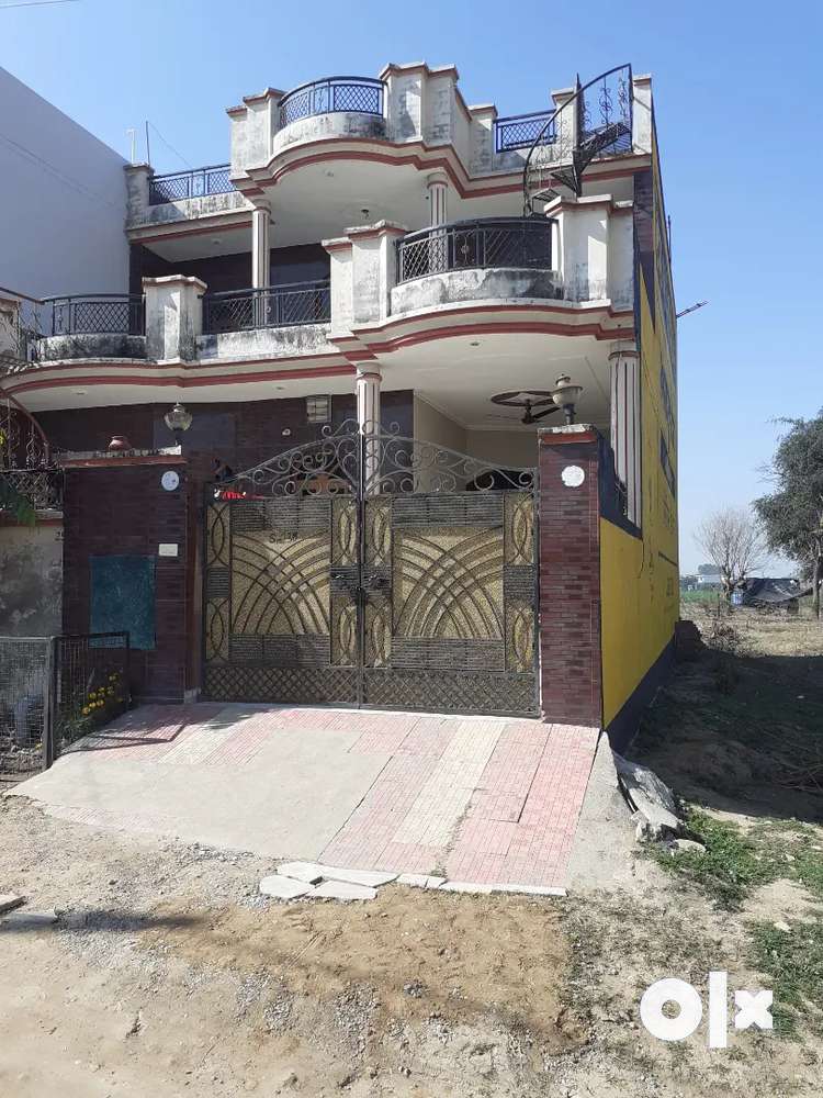 Double story house for sale near new bus stand patiala