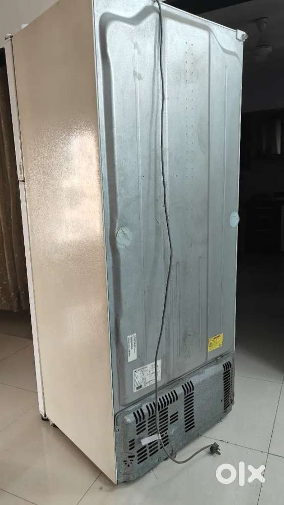 LG Frost-free 4-star Refrigerator Fridge 495 litres 6 years old PUNE