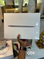 MacBook Air M1 Chip (13 inch) (8/256)Gb Space Grey