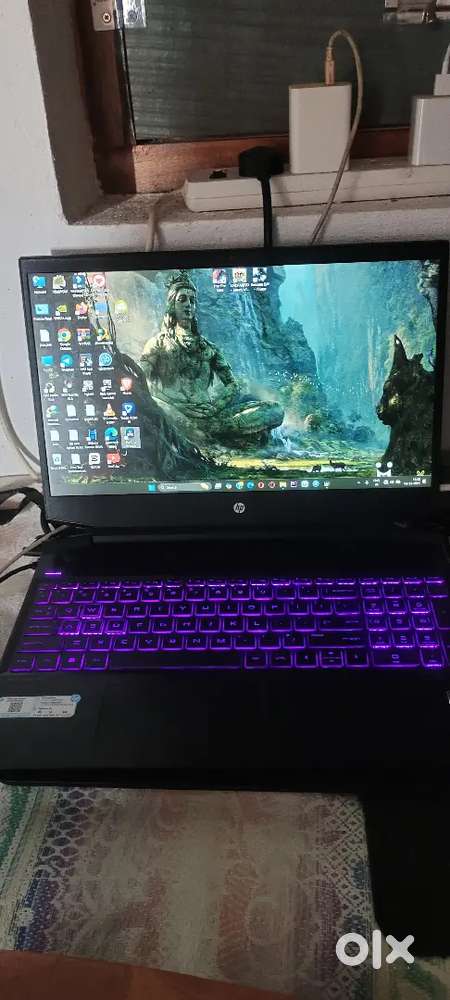 Hp Pavilion gaming 1650gtx laptops and mouse