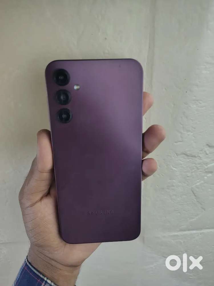Samsung A14 5G 6/128 phone mai charging or power button kharab hai