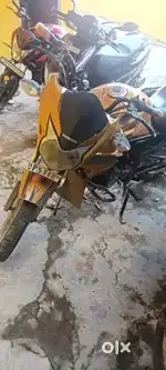 I want to sell honda twister gold colour