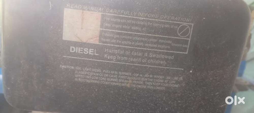 Chalane wala nahin hai ESI liye bech raha hu