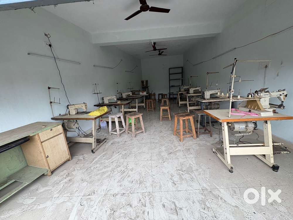 Power tailor machine