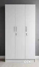 3door wardrobe brand new