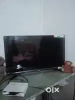 Croma 32 inch HD LED TV