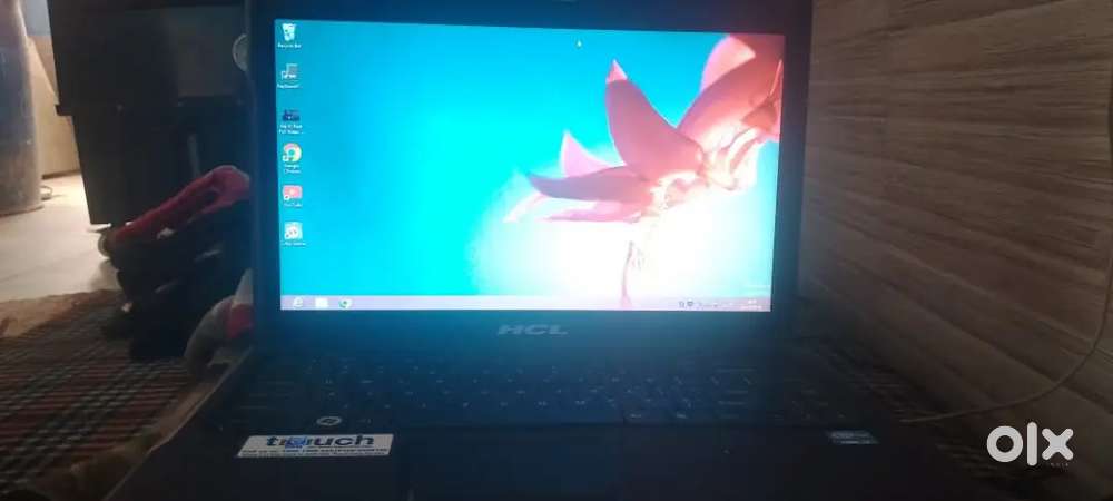HCL Laptop