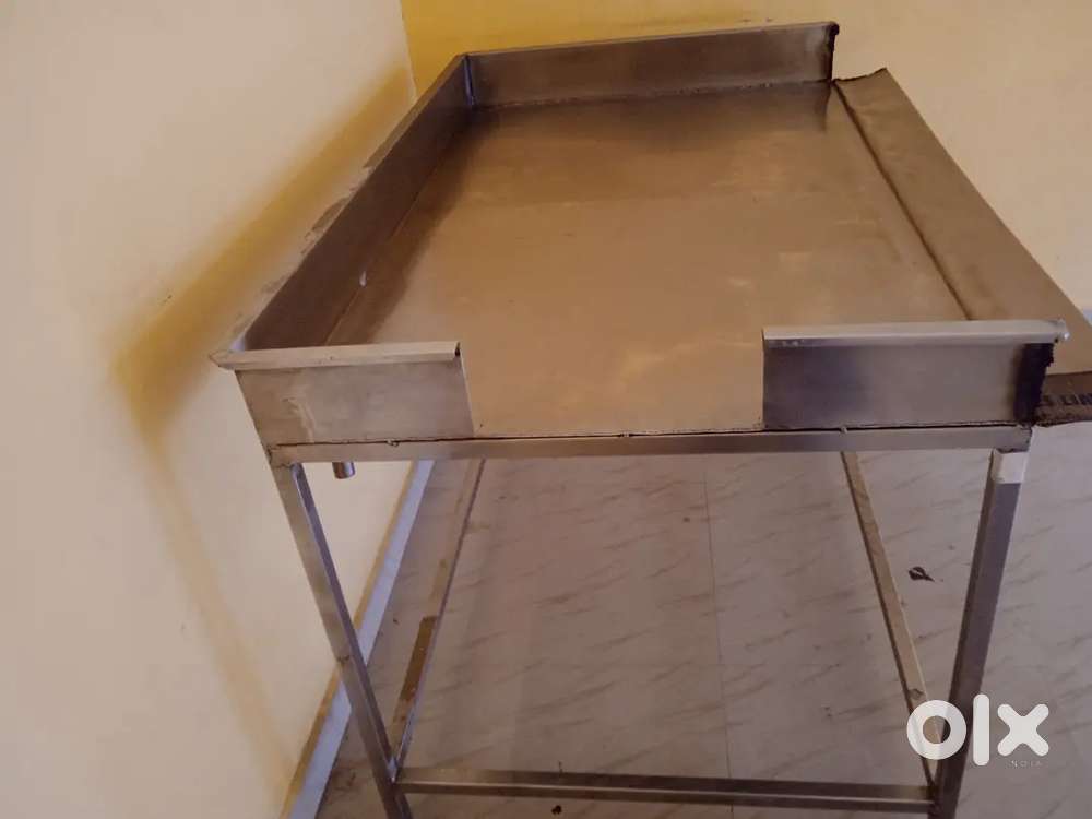 Stainless steel table