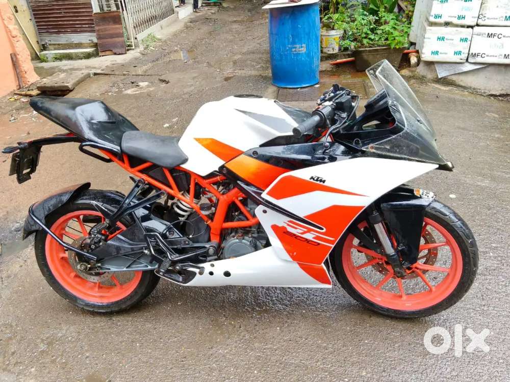 Selling my sports bike have a good ride and experience