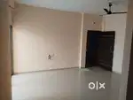 Good, well ventilated, road facing corner flat