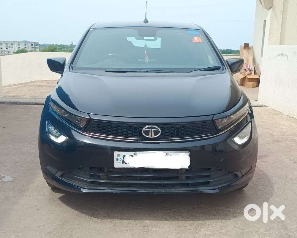 Tata Altroz 1.2 XZ Plus Dark Edition, 2022, Petrol