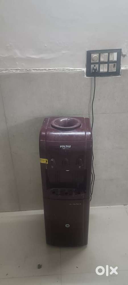 Voltas Water Dispenser with Fridge – Good Condition
