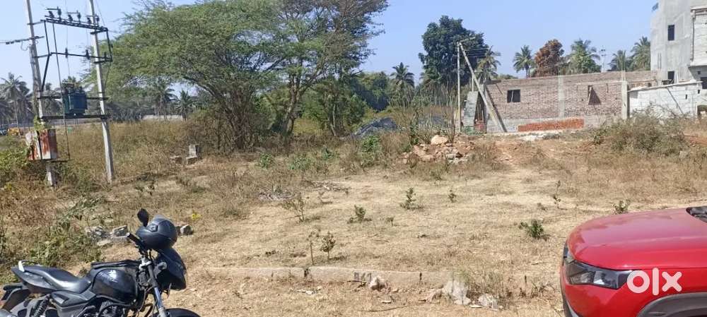 Just 100 meters of Hunasur Road state highway