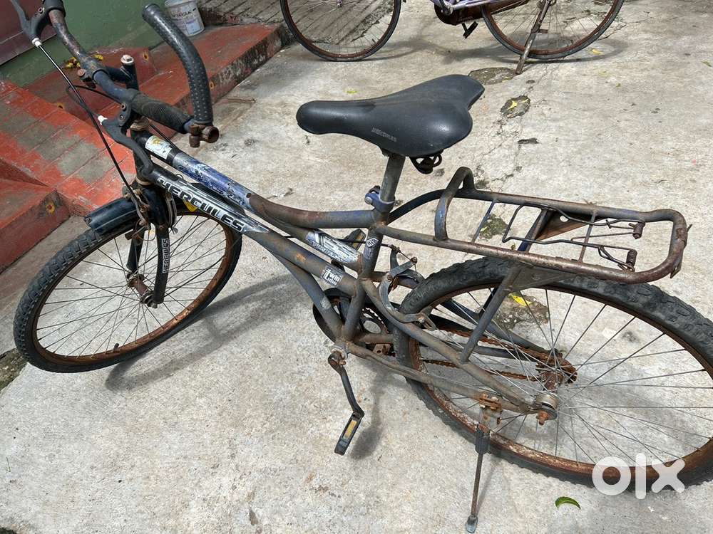 Hercules Bicycle in Good Condition – Well Maintained and Ready to Ride